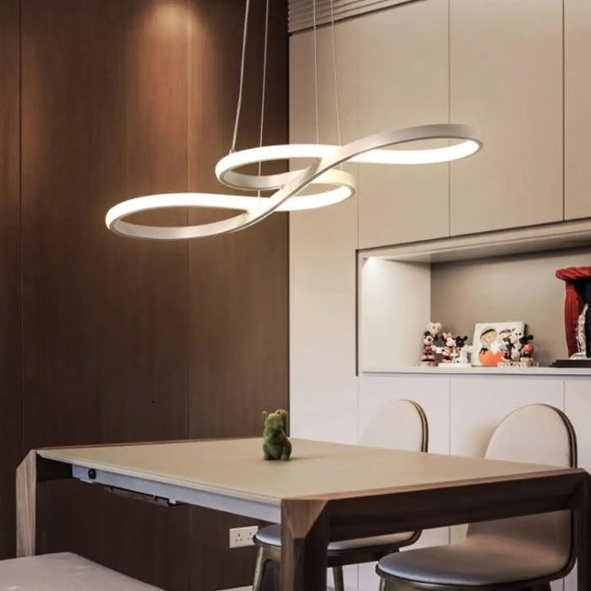 Suspension LED moderne pour salon et chambre, noir, blanc ou doré