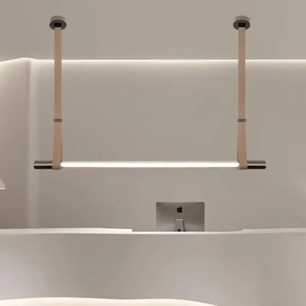 Suspension minimaliste à la silhouette fine, tailles S et M