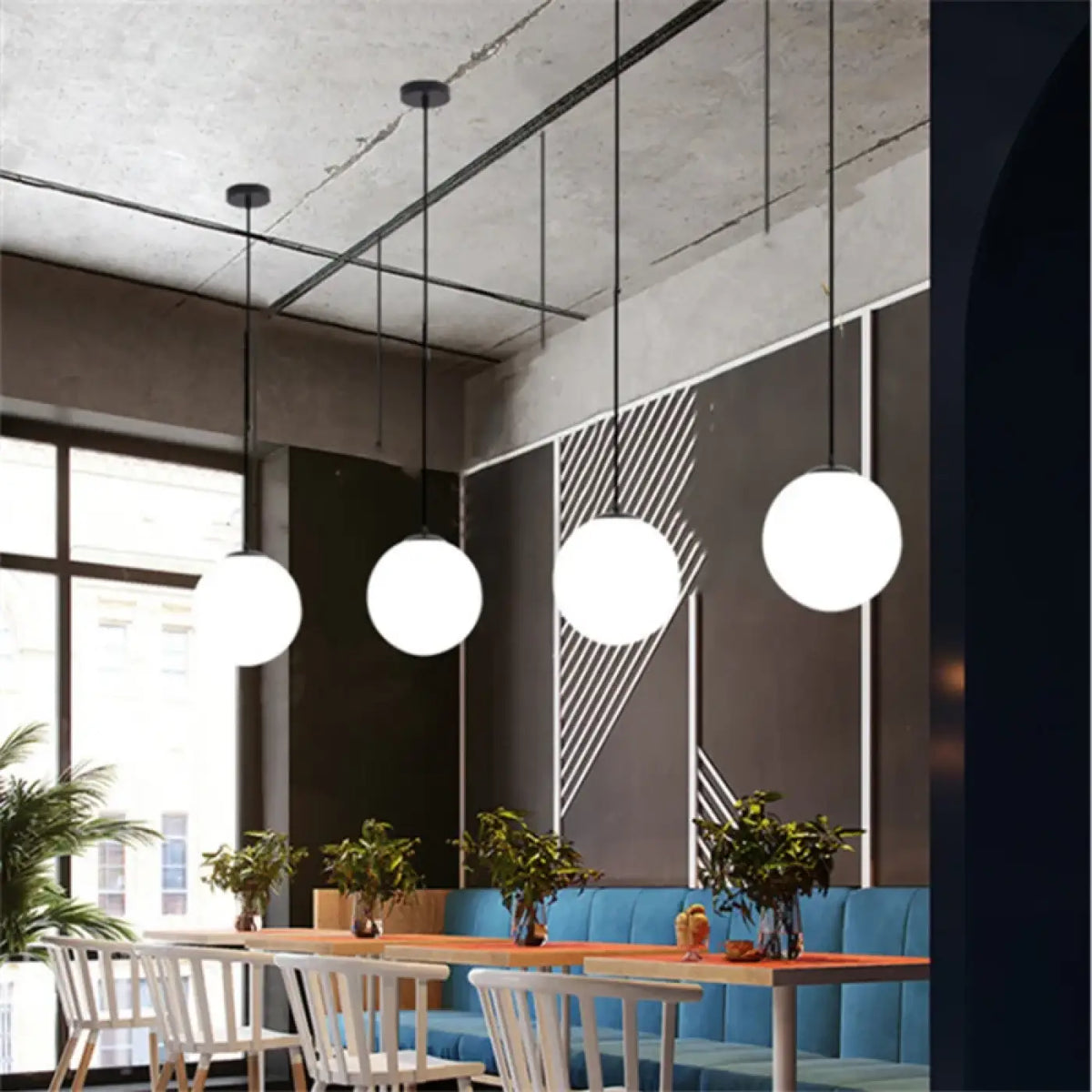 Suspension grosse boule blanche, coloris doré ou noir