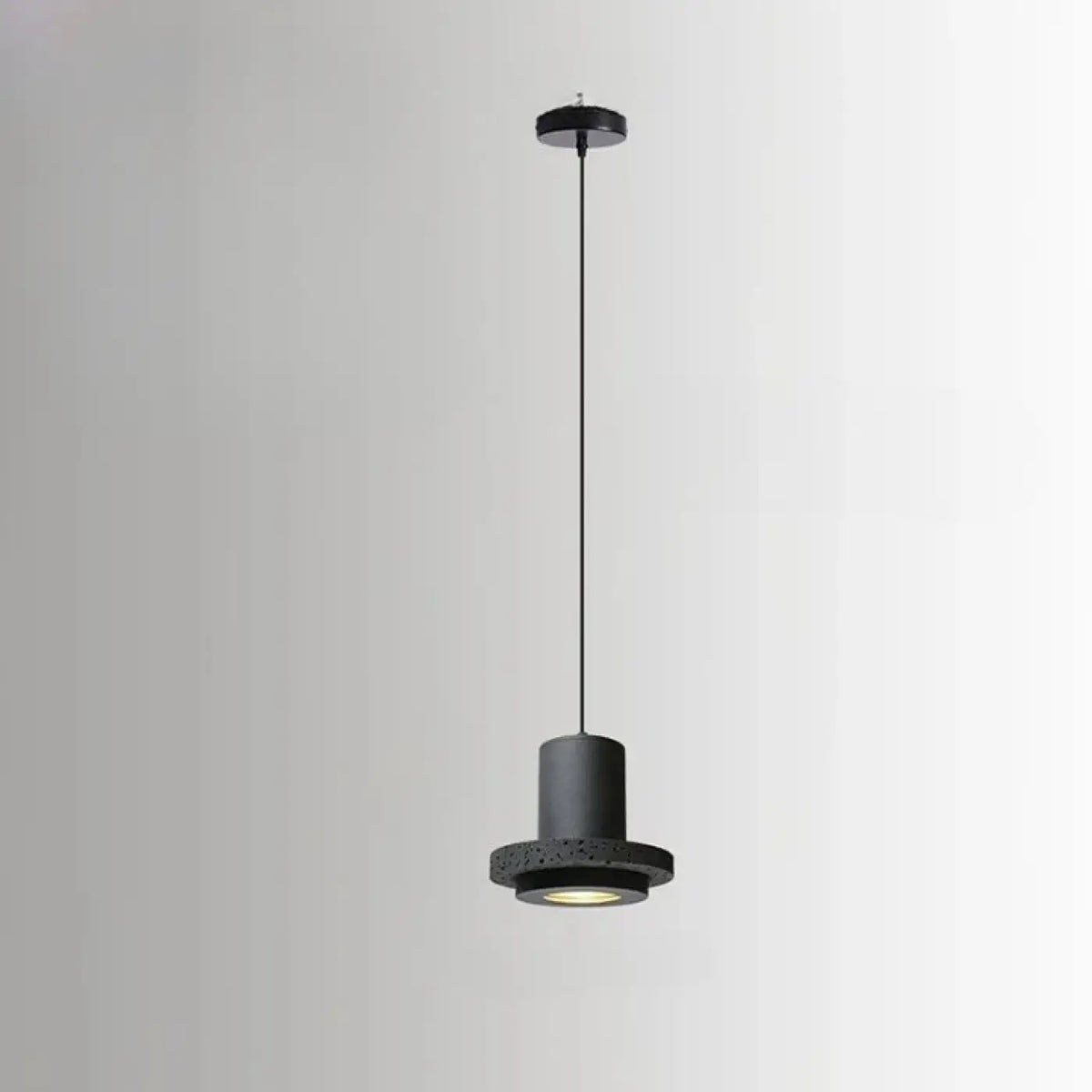 Suspension ronde en pierre volcanique et métal noir