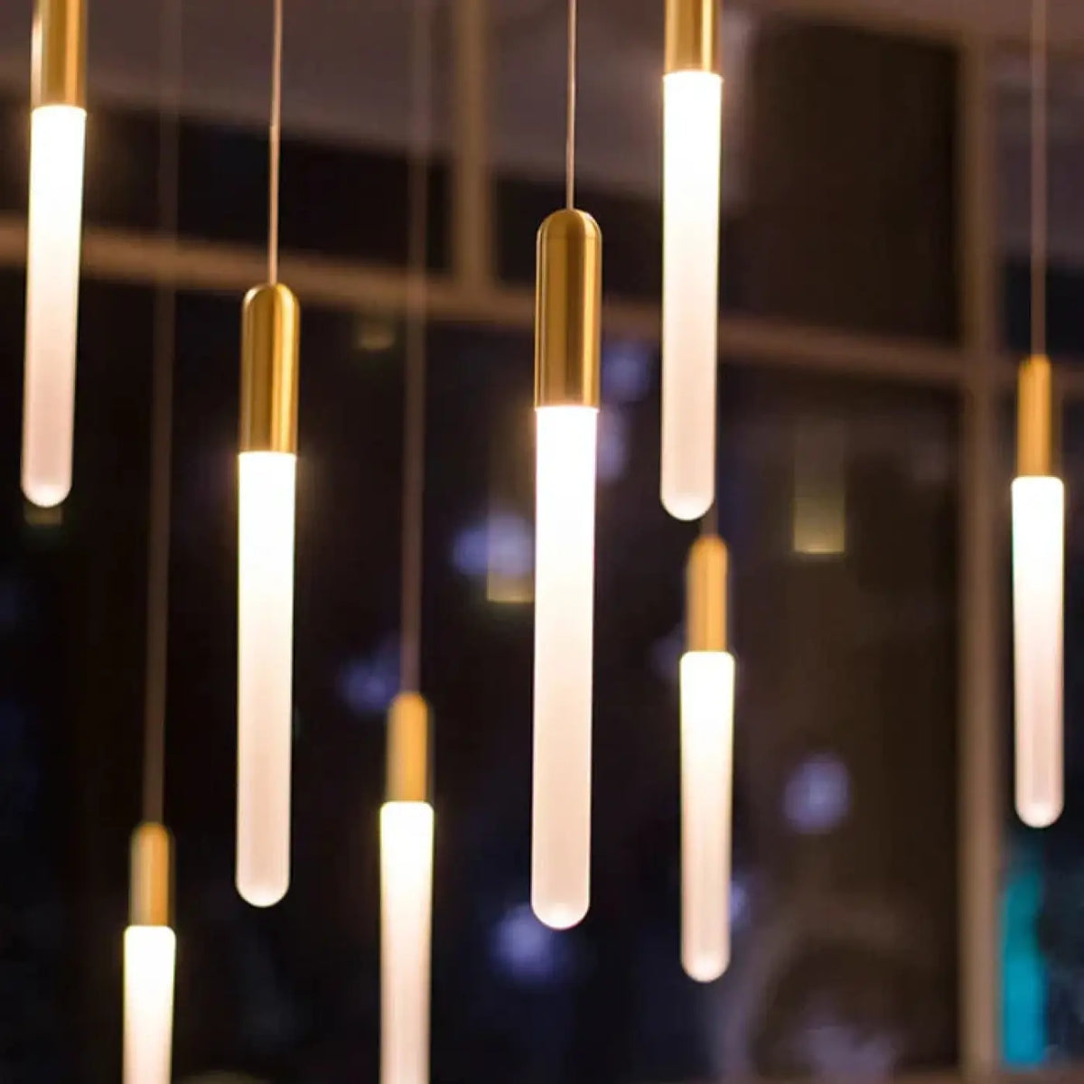 Suspension minimaliste à tubes lumineux, tailles S à XXL