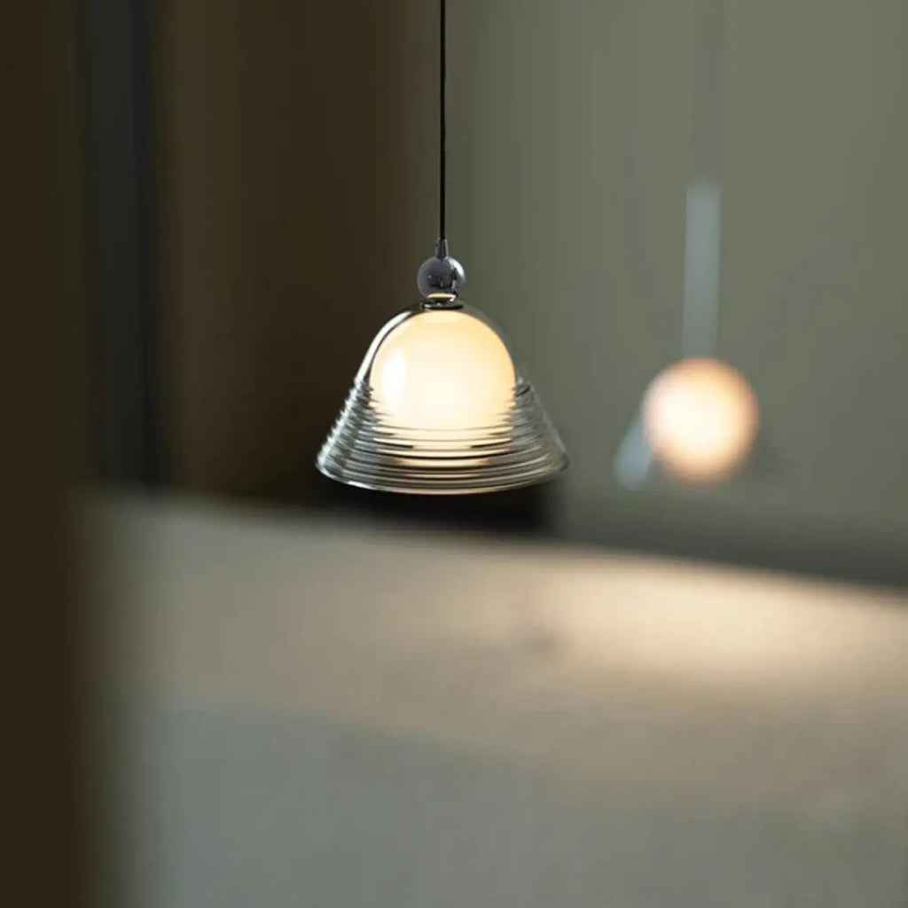 Suspension minimaliste en verre transparent, blanc chaud