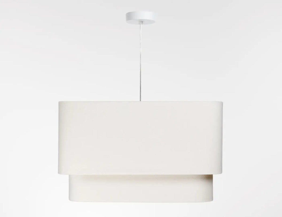 Suspension blanche à abat-jour en tissu texturé, lignes douces