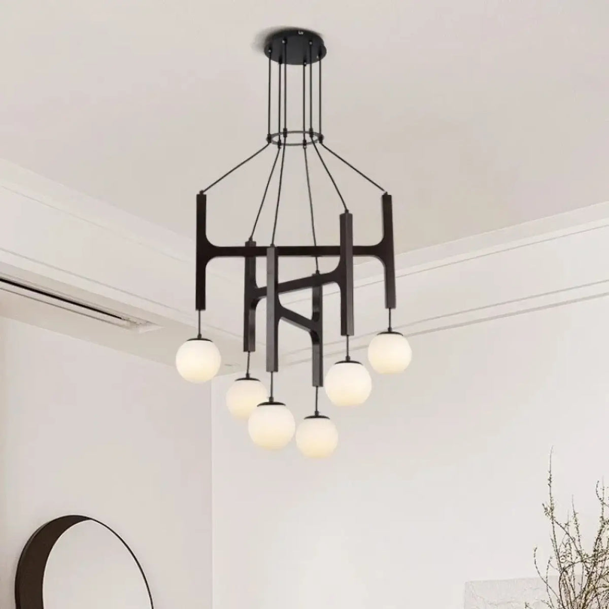Suspension en bois à boules de verre opalin, trois tailles