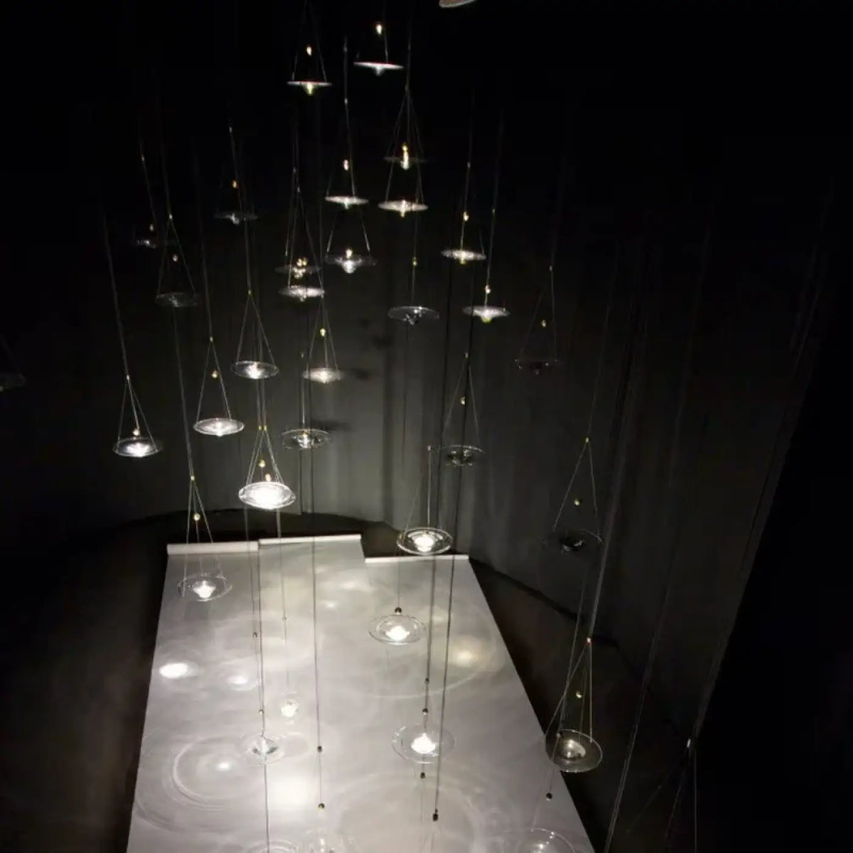 Suspension LED moderne en aluminium et verre, six tailles