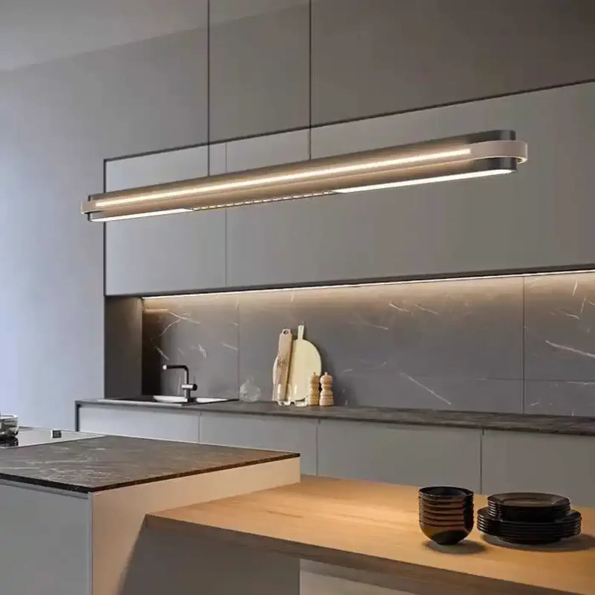 Suspension LED moderne aux lignes épurées, tailles S, M ou L