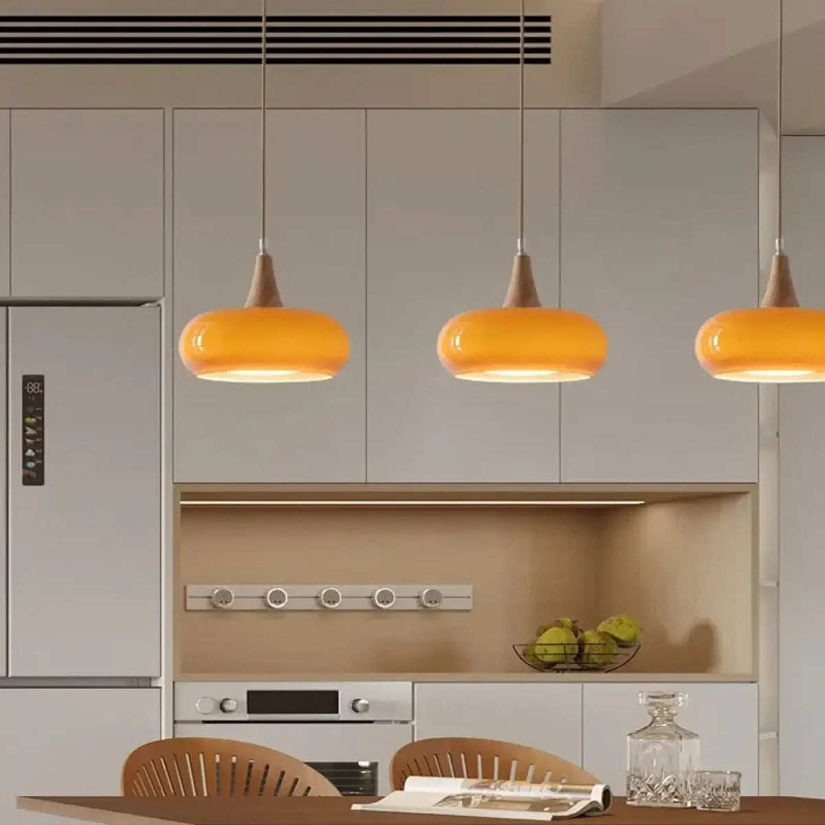 Suspension en verre minimaliste, coloris blanc ou orange