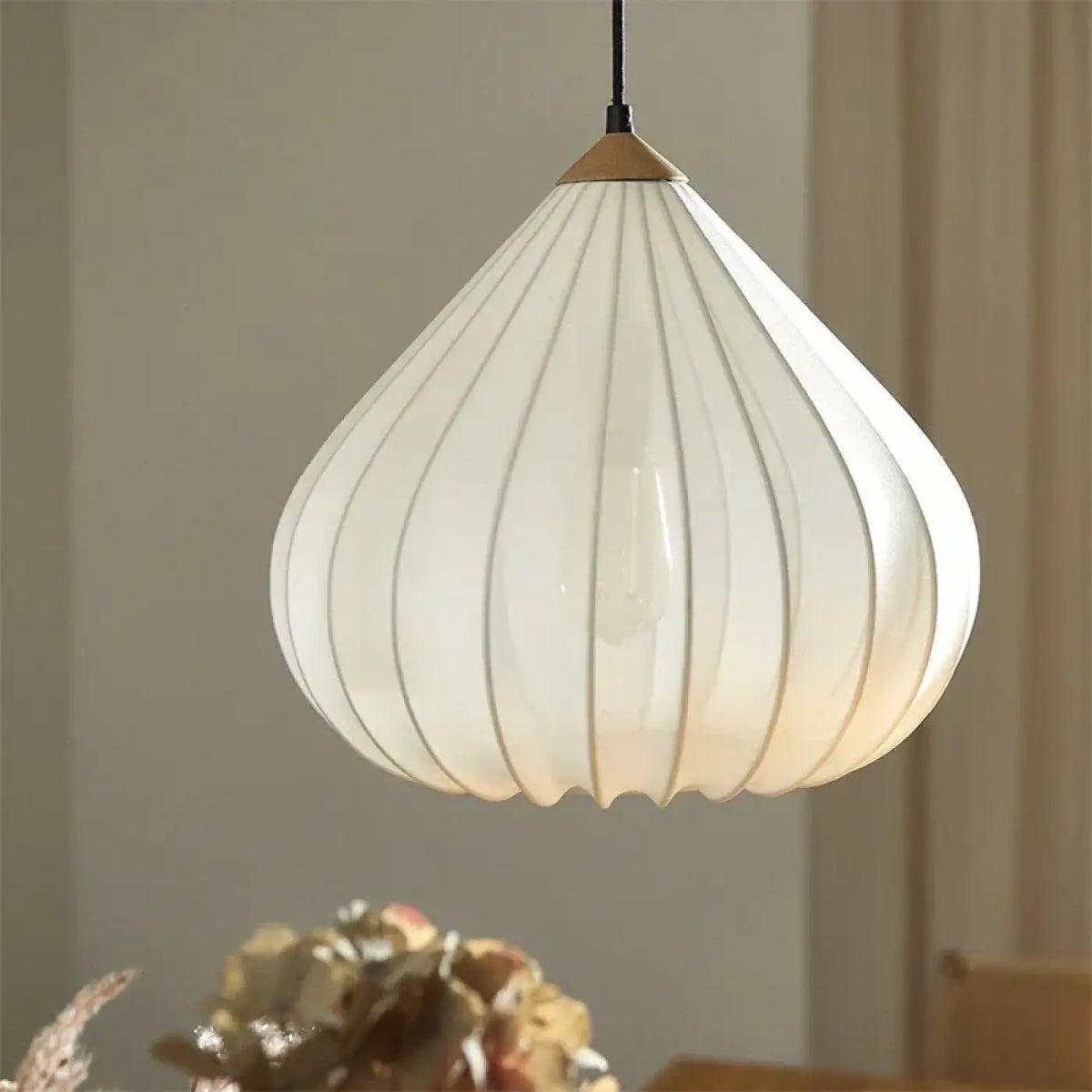 Suspension en papier sculpté, blanc ou gris, taille S ou M