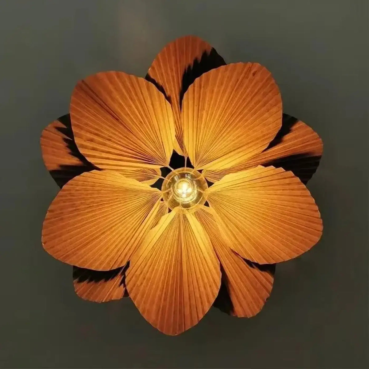 Suspension fleur aux pétales plissés, tailles S, M, L