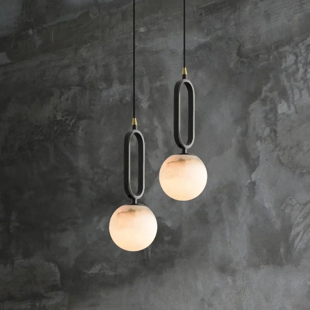 Suspension moderne aux lignes épurées, taille S ou M