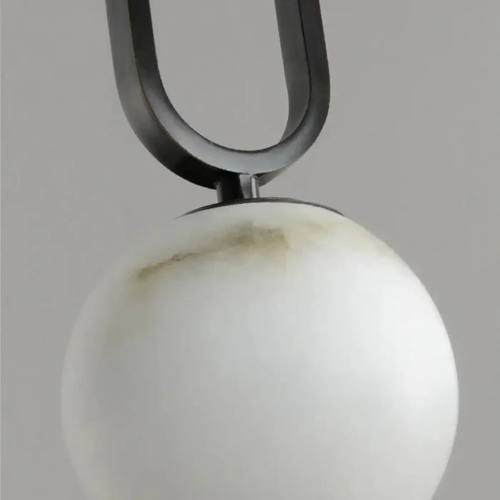 Suspension moderne aux lignes épurées, taille S ou M