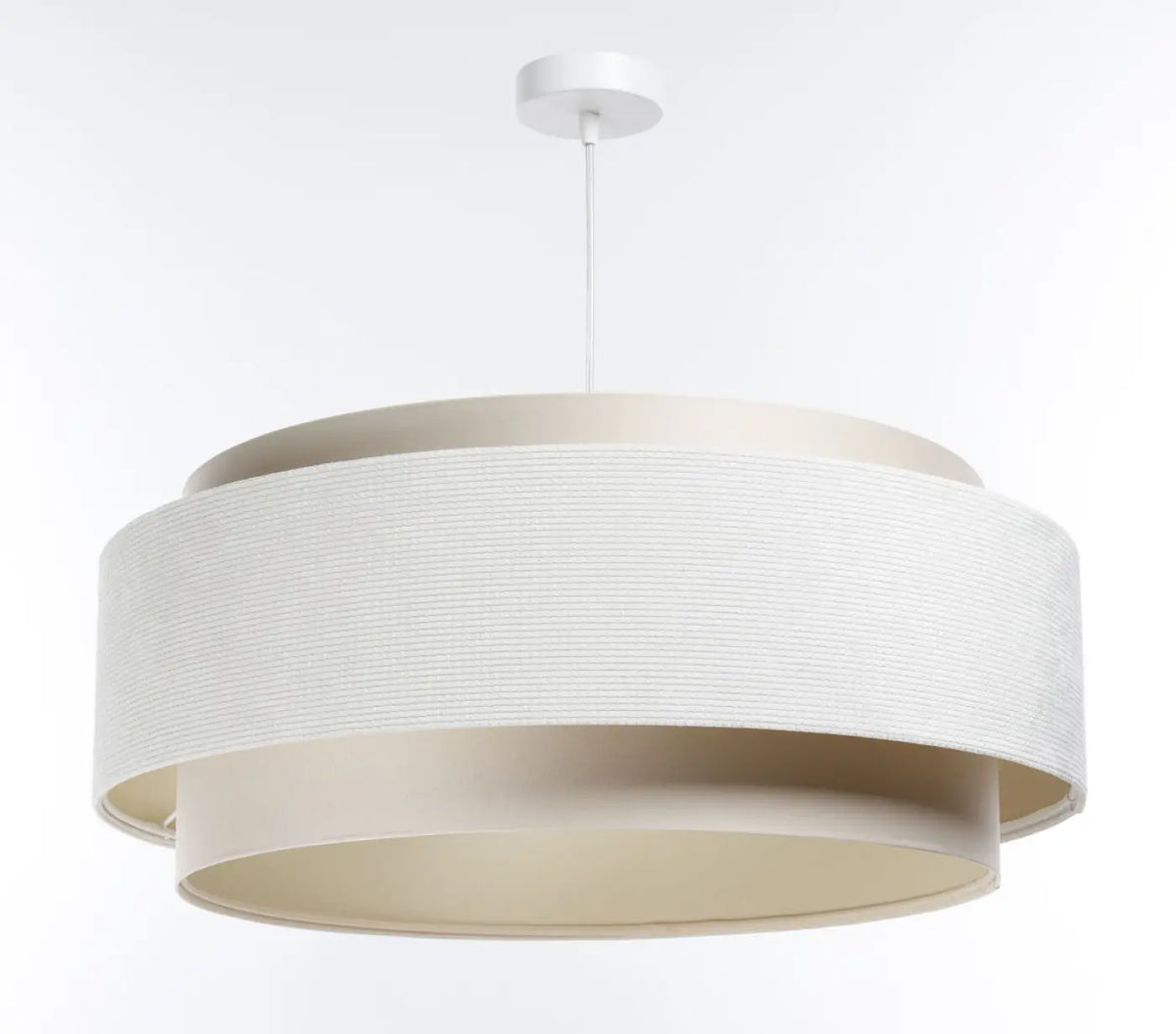 Suspension en tissu crème, lumière douce et ligne moderne