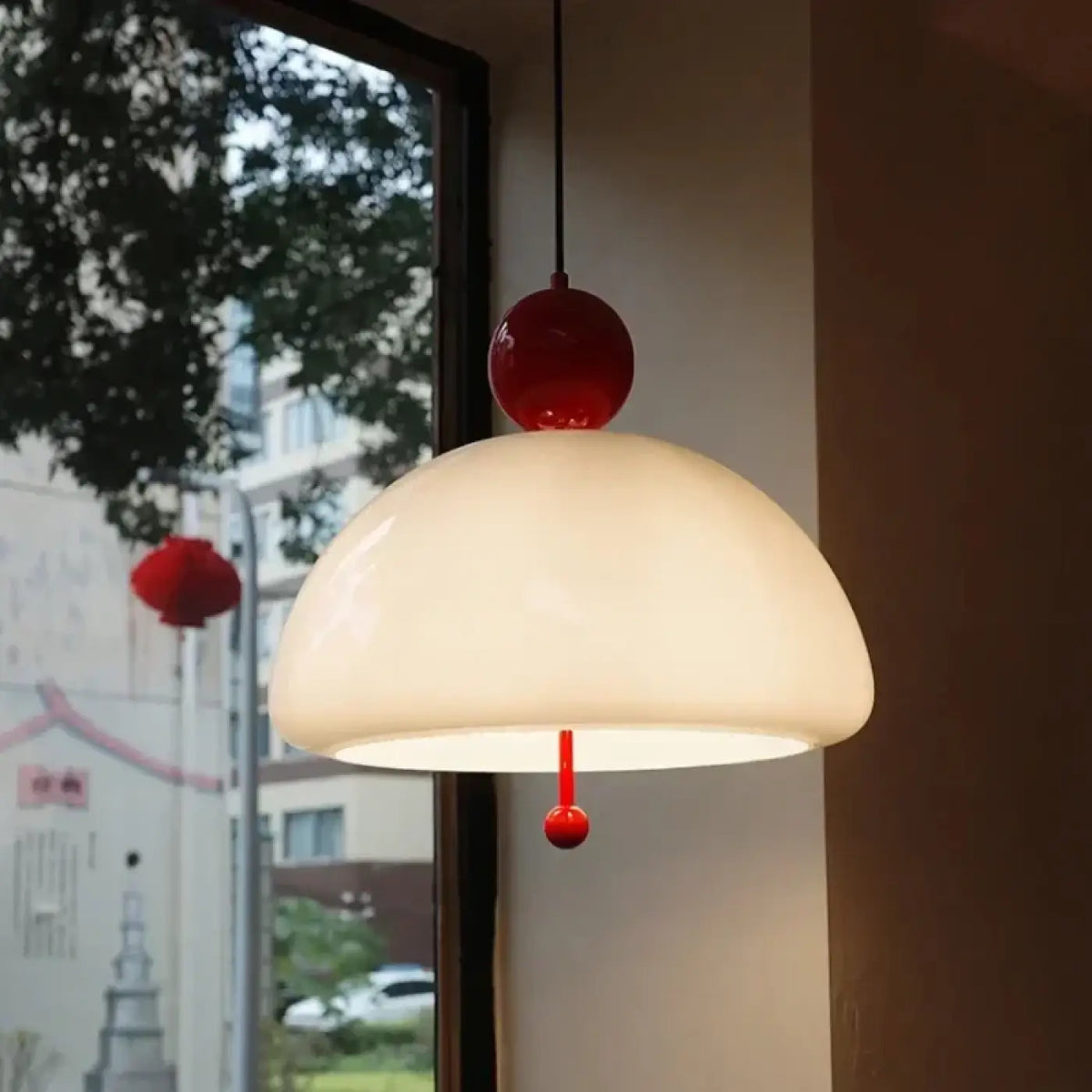 Suspension en verre opalin, cinq coloris au choix