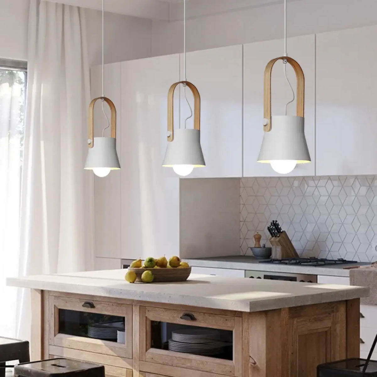 Suspension nordique avec bois, coloris bleu, orange ou gris, gris
