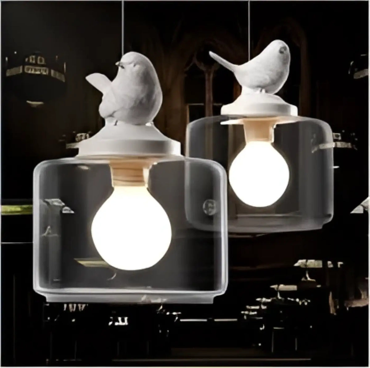 Suspension oiseaux contemporaine, silhouettes en plein vol