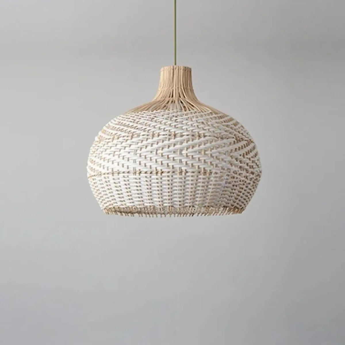 Suspension en osier tissé, esprit vannerie, trois modèles