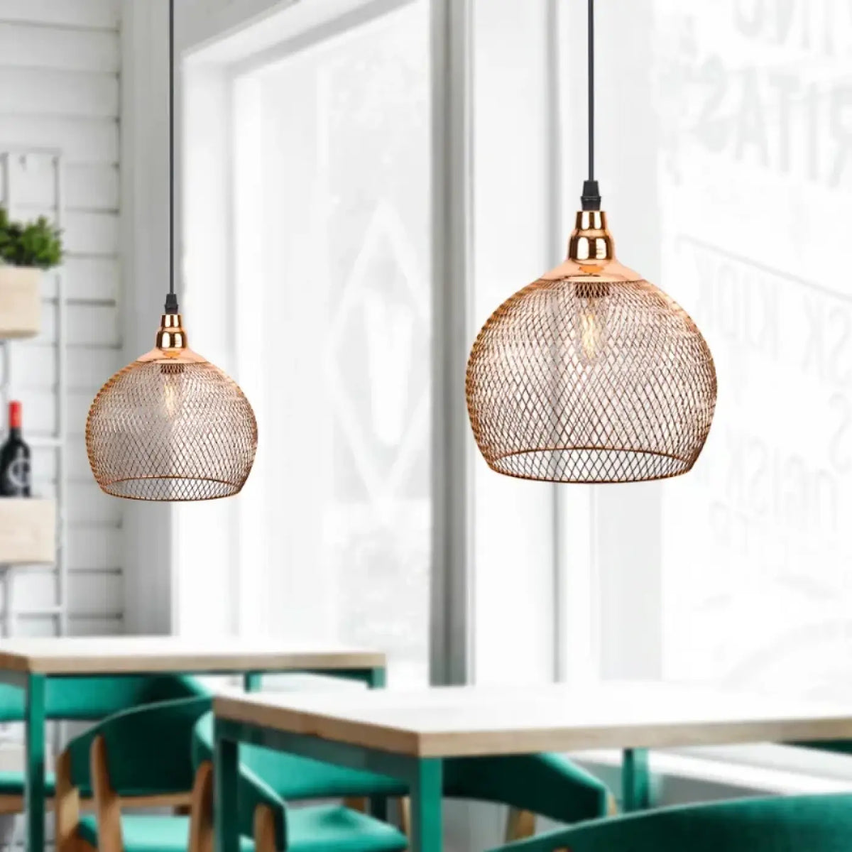 Suspension ronde grillagée couleur rose gold pour la cuisine