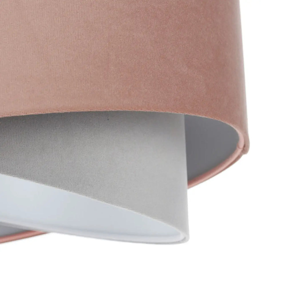 Suspension torsadée effet velours rose pâle, intérieur clair