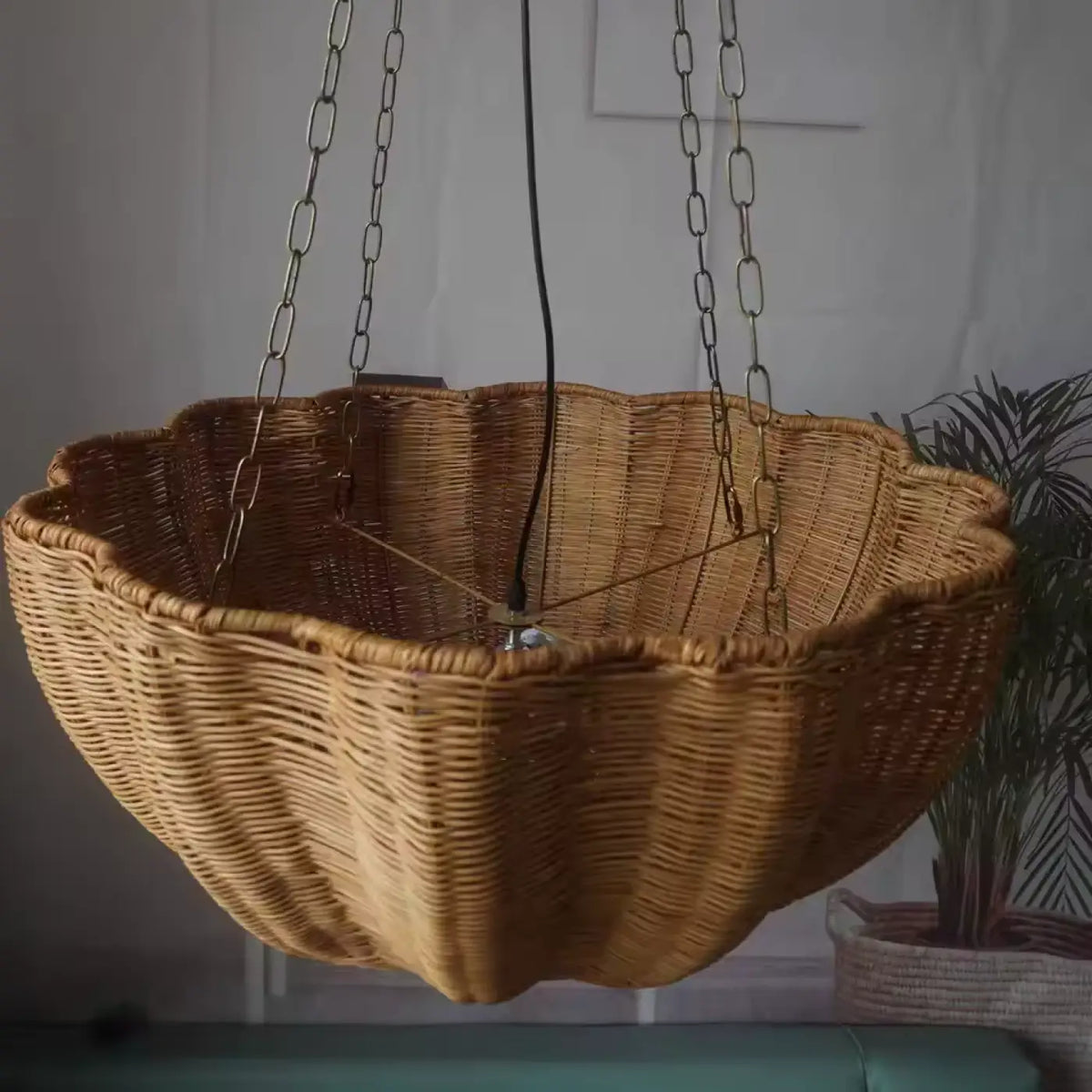 Suspension en rotin en forme de coquillage, tailles S à XL