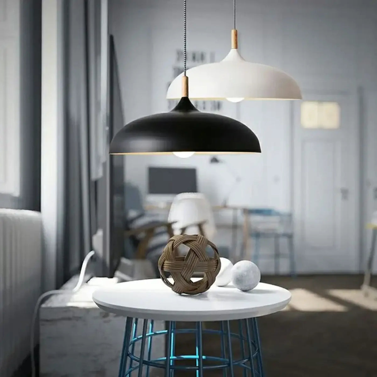 Suspension scandinave avec touche de bois clair, sept coloris