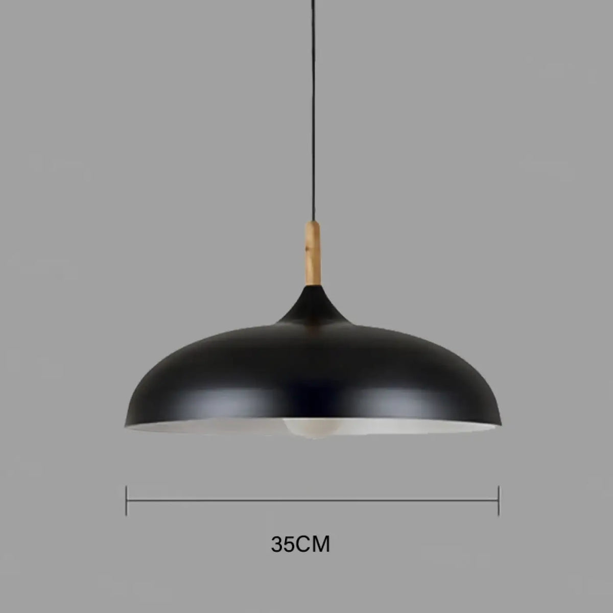 Suspension scandinave avec touche de bois clair, sept coloris, noir