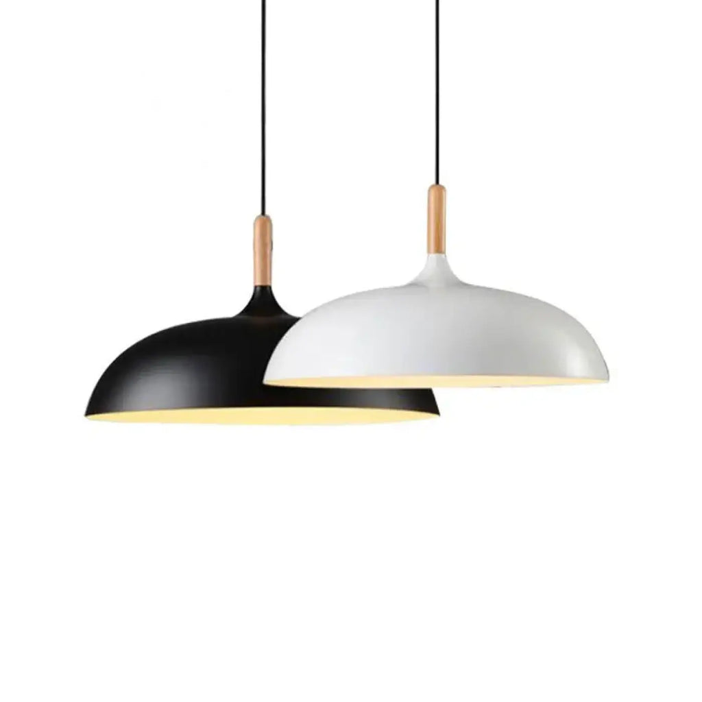 Suspension scandinave avec touche de bois clair, sept coloris