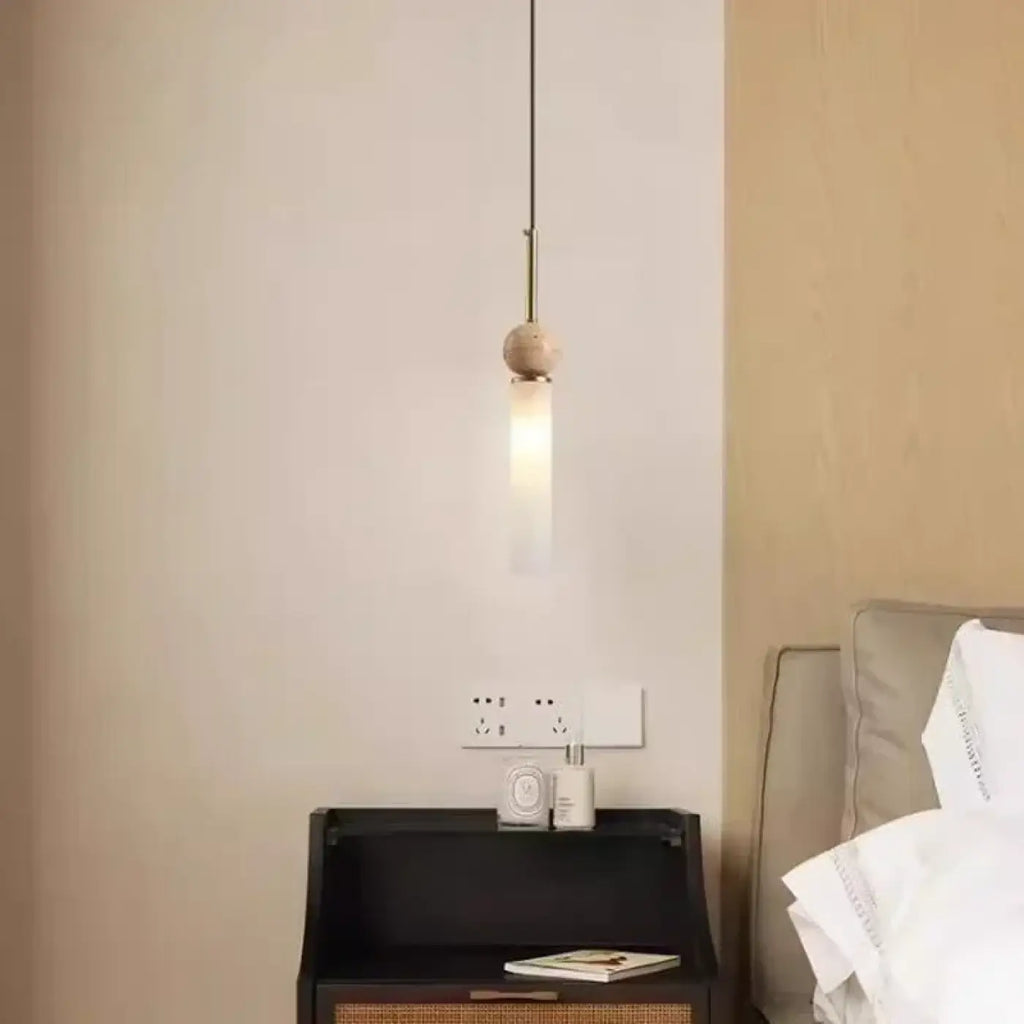 Suspension scandinave, pierre, bois et globe en verre opale
