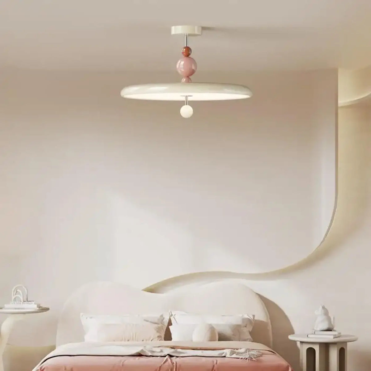 Suspension blanche contemporaine à détails rose poudré, tailles S et M