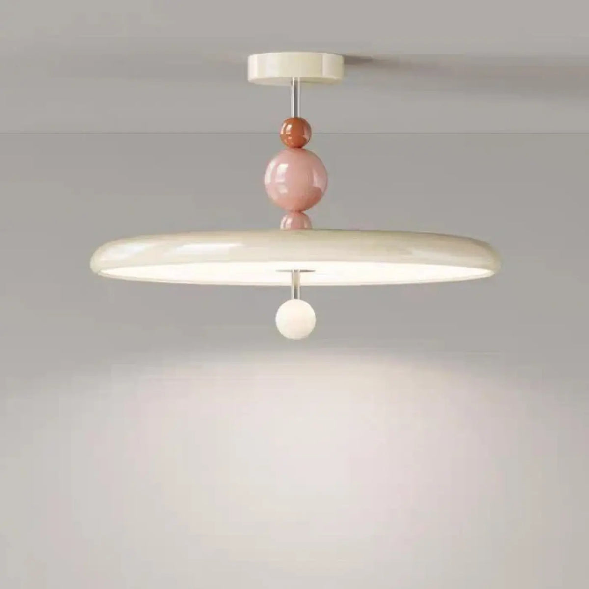 Suspension blanche contemporaine à détails rose poudré, tailles S et M