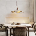 Suspension scandinave beige à détail bois, une à trois lampes