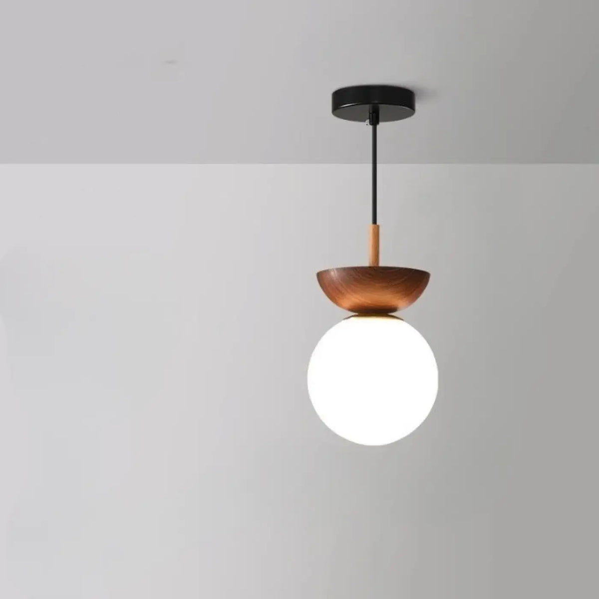 Suspension scandinave à globe en verre opale, beige ou marron, marron