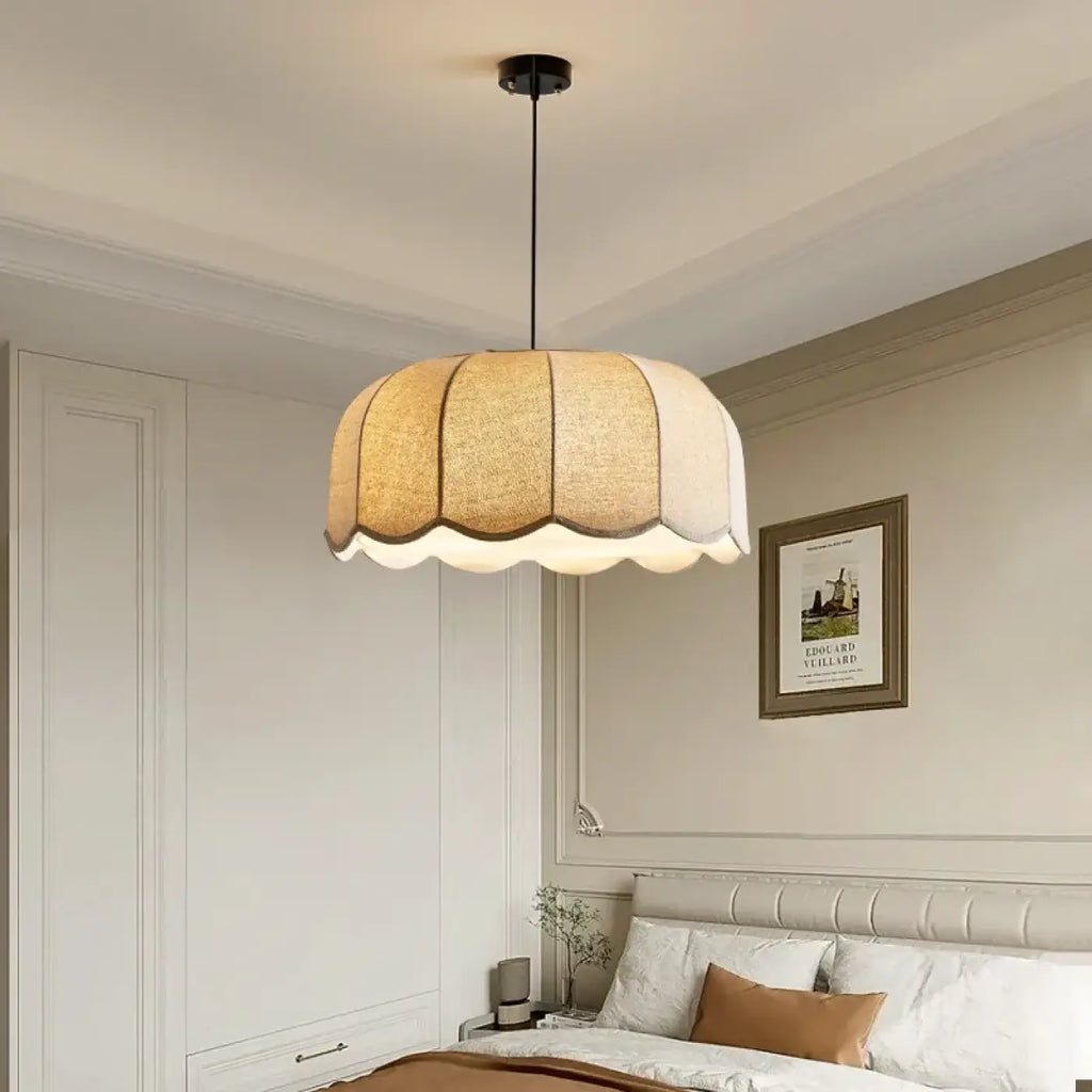 Suspension moderne en tissu beige, abat-jour simple