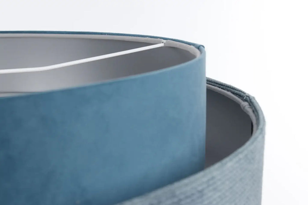 Suspension en tissu bleu clair à intérieur argenté
