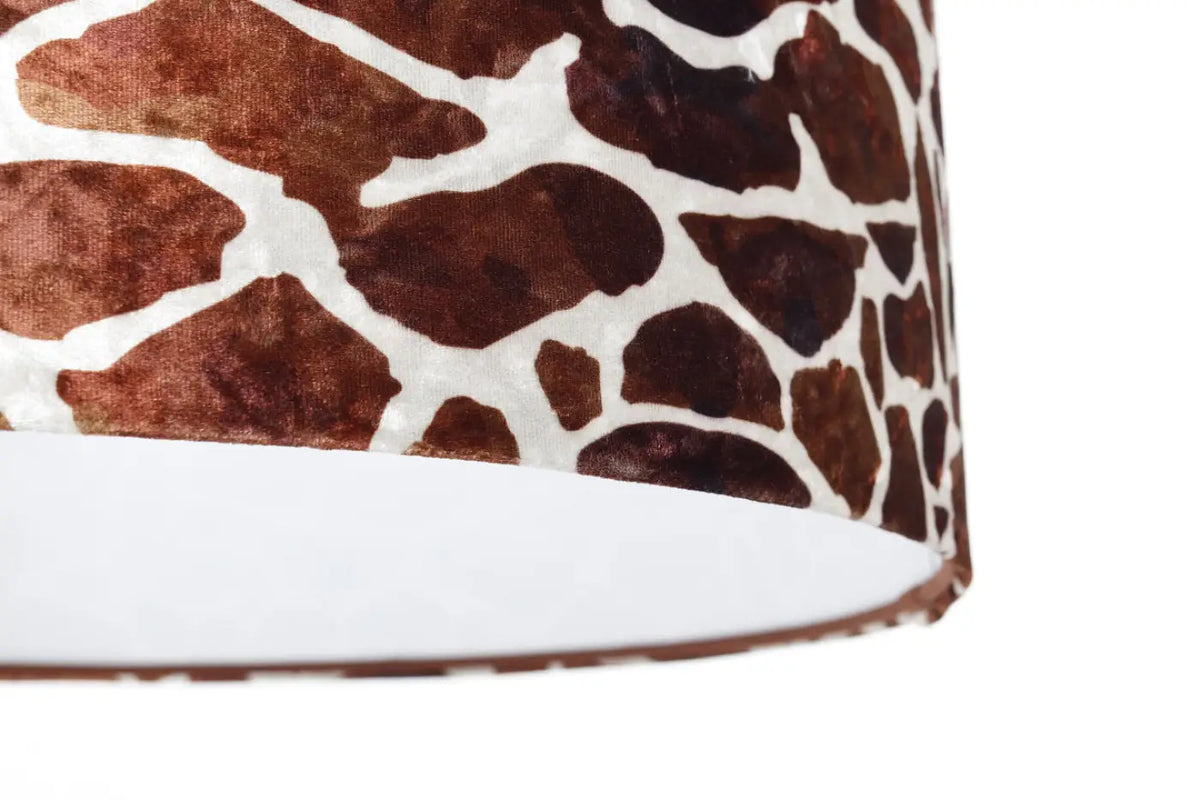 Suspension motif girafe marron et blanc, abat-jour en tissu