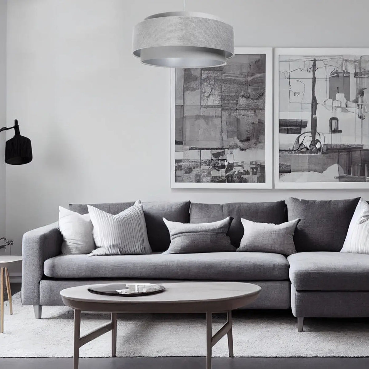 Suspension en tissu gris et argent, sobre et lumineuse