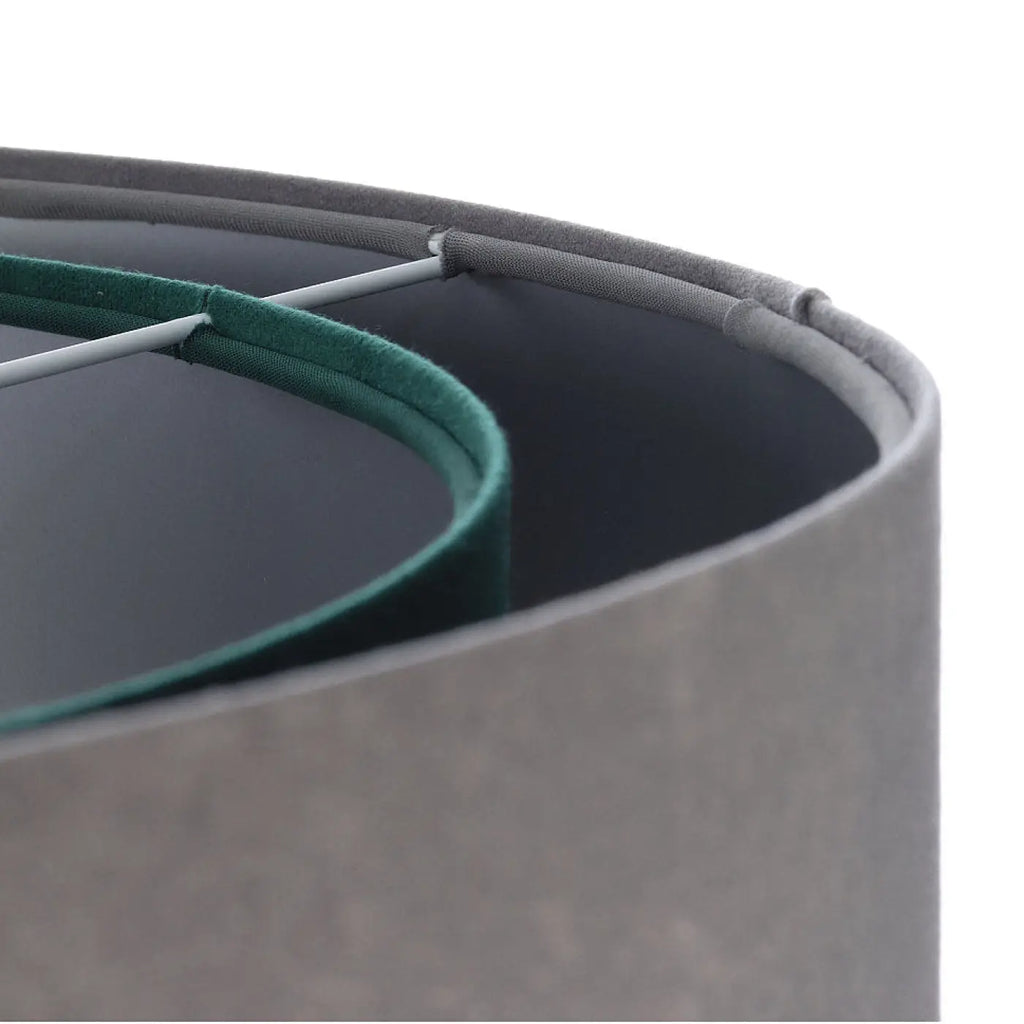 Suspension en tissu gris et vert effet velours, intérieur argenté
