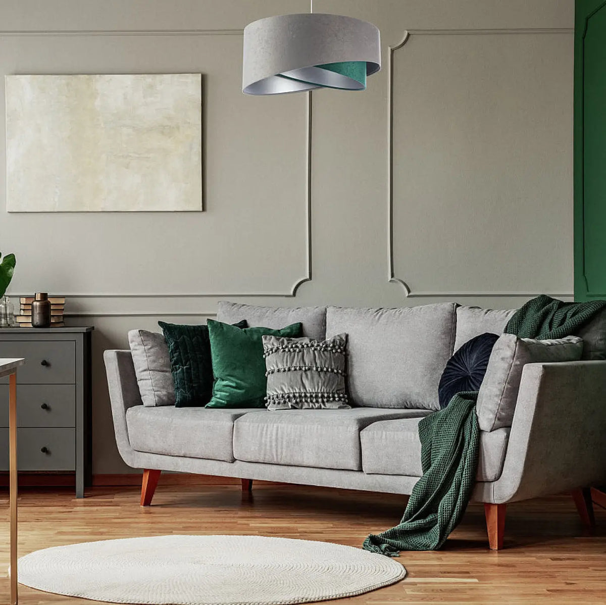 Suspension en tissu gris et vert effet velours, intérieur argenté