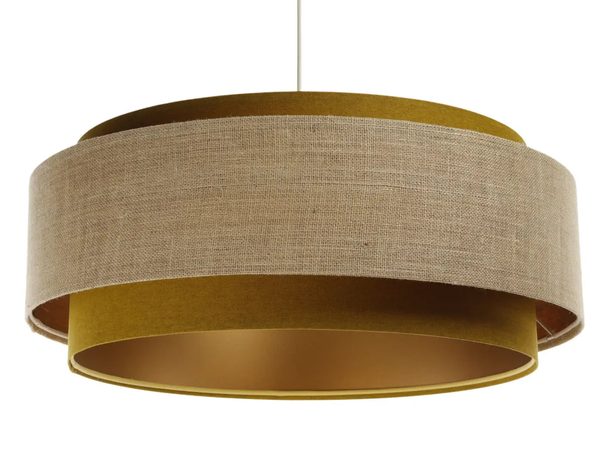 Suspension en tissu moutarde et beige, finitions dorées