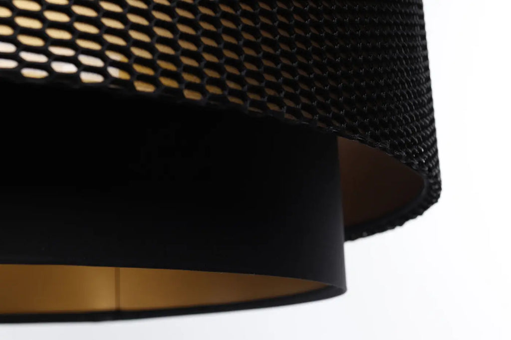Suspension en tissu noir et doré, une touche chic au plafond