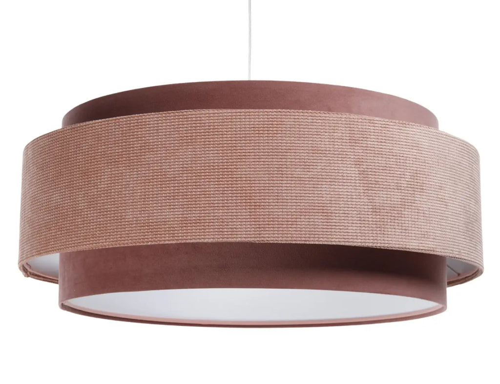 Suspension en tissu rose et blanc, finitions soignées