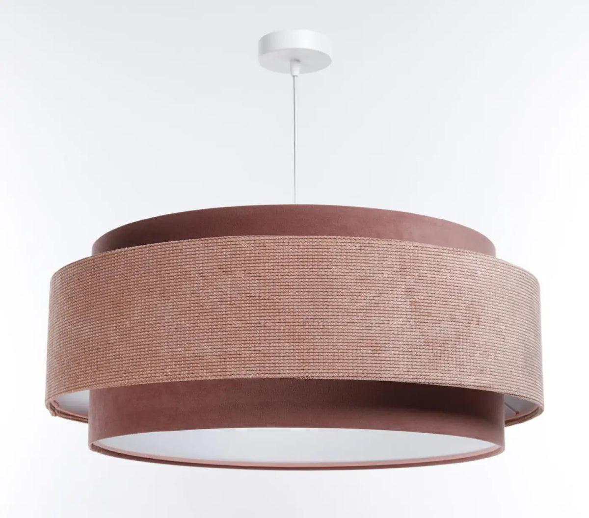 Suspension en tissu rose et blanc, finitions soignées