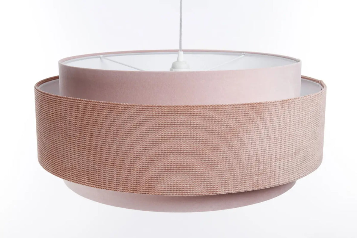 Suspension en tissu rose pâle et blanc, lumière tamisée