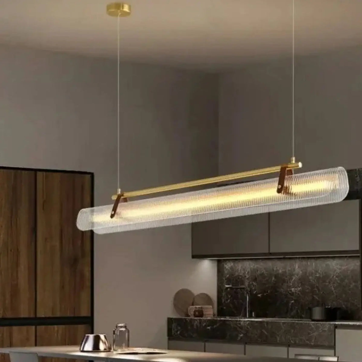 Suspension tube en verre cannelé, dorée ou noire, doré