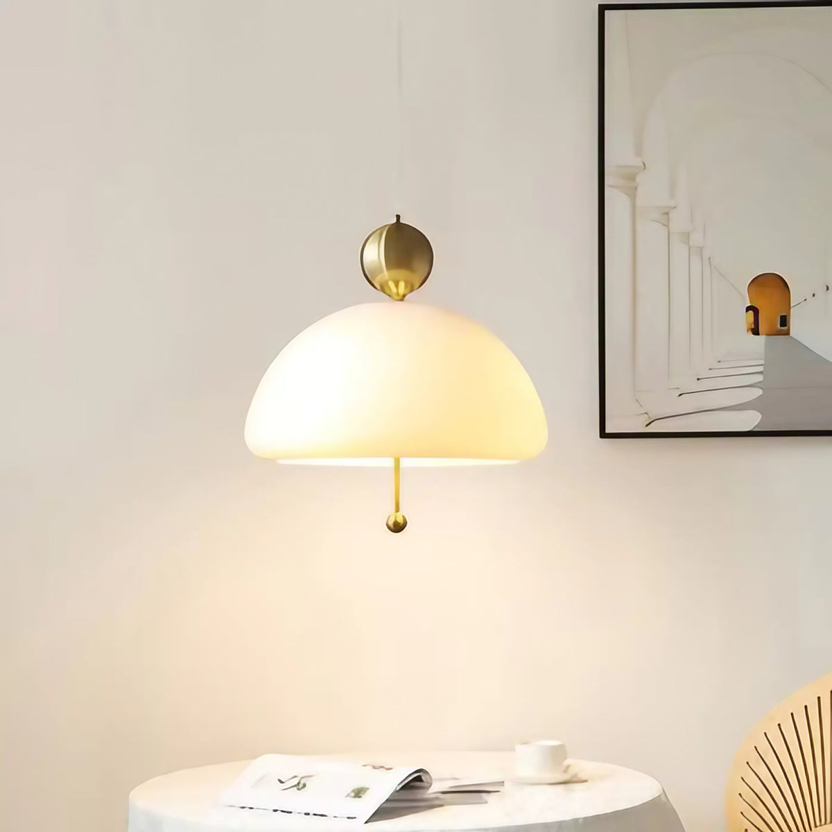 Suspension demi-globe en verre blanc, cinq finitions au choix, doré