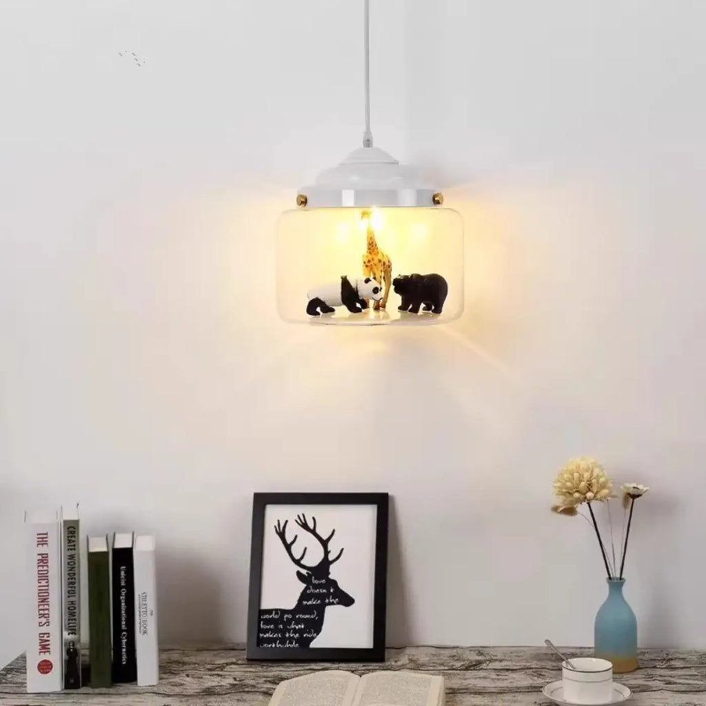 Suspension cloche en verre transparent avec animaux sauvages