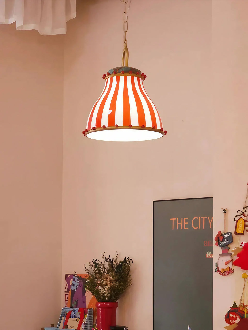 Suspension vintage rouge à motif rayé