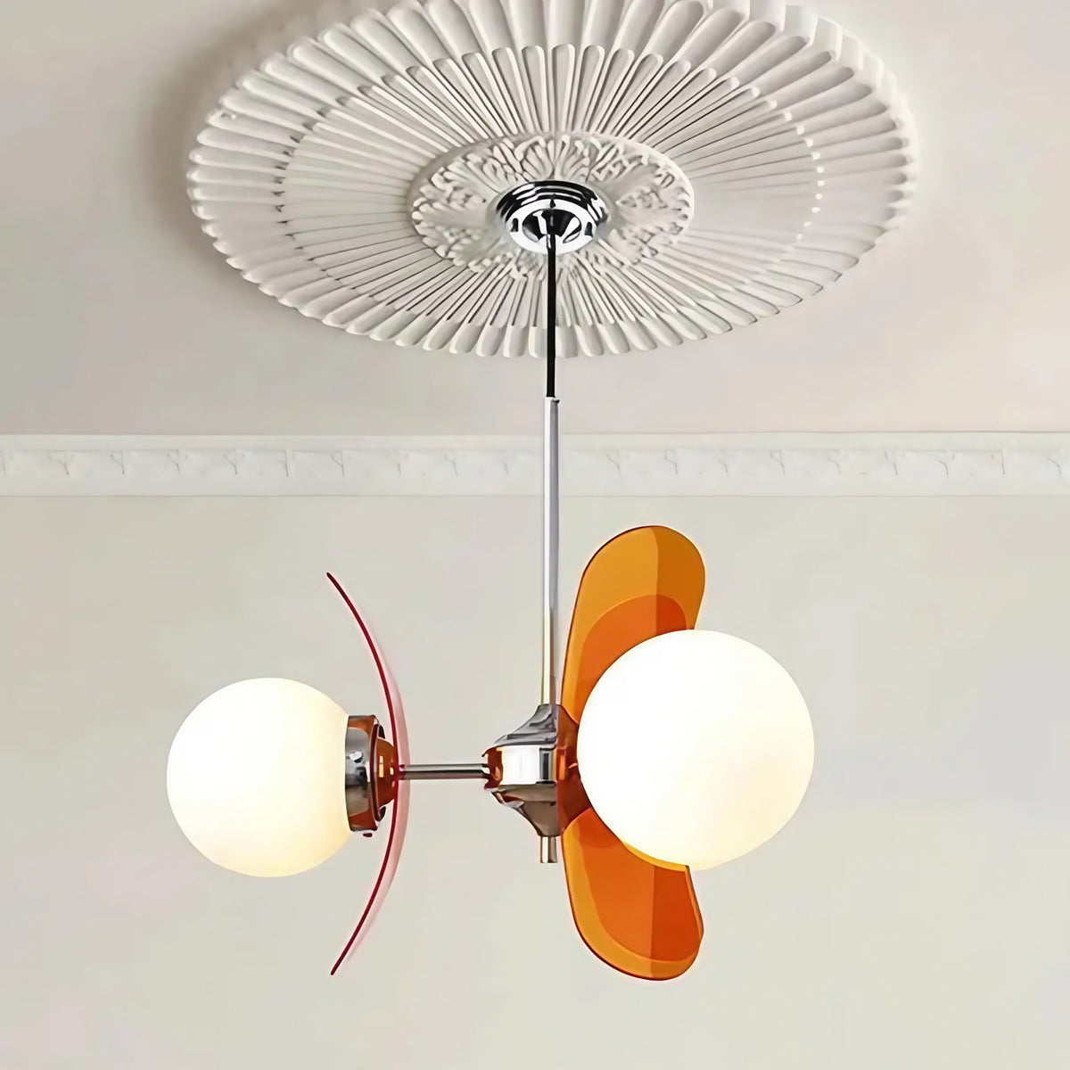 Suspension globes en verre et chrome, rétro, marron ou orange, orange