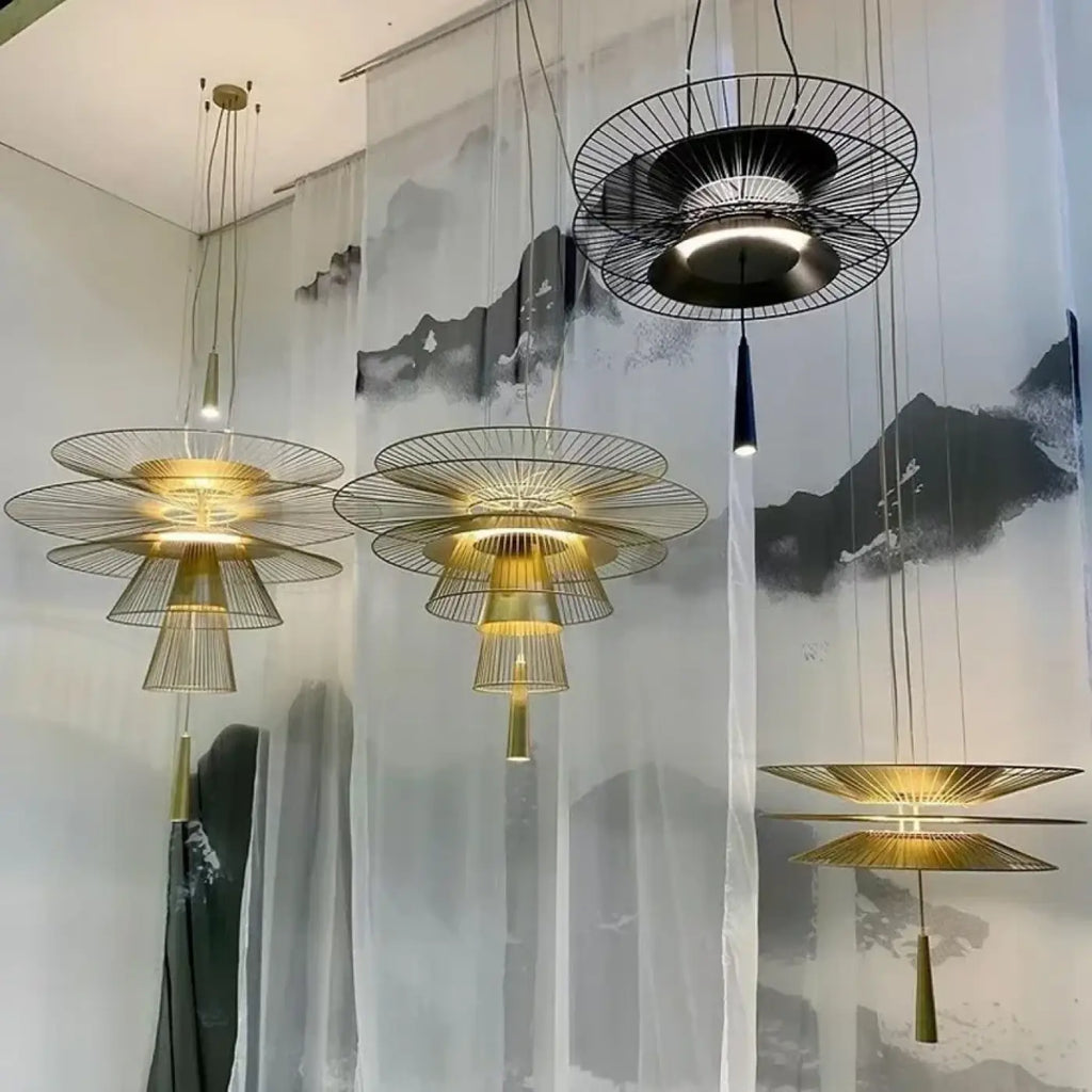 Suspension filaire à étages en métal, noire ou dorée