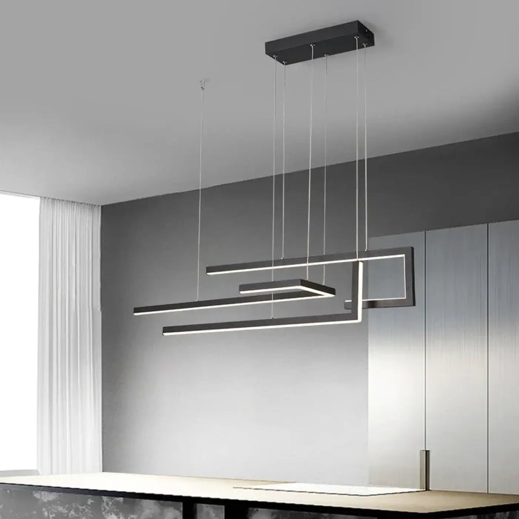 Suspension LED en métal épurée, noir ou doré, tailles S et M