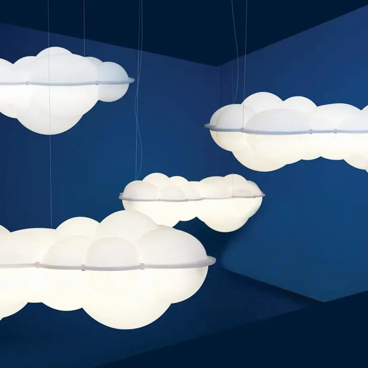 Suspension nuage LED au style contemporain, tailles S à XXL